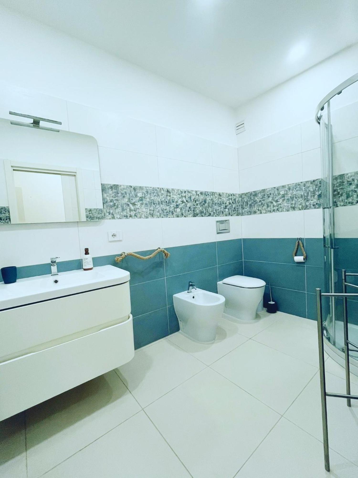 Lu House Appartamento Bastione Cagliari Bagian luar foto